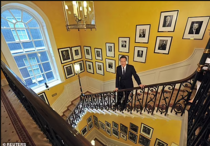 Unutar Downing Streeta: Šta čeka Sunakove kad se usele u svoj novi dom? POGLEDAJTE KAKO IZGLEDA UNUTRAŠNJOST