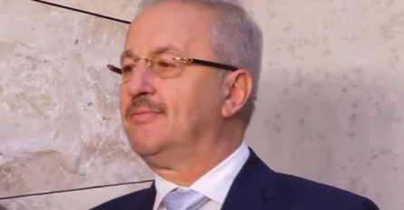 Suočen s velikim pritiskom rumunjski ministar odbrane podnio je ostavku nakon što je sugerisao da bi Ukrajina trebala pregovarati s Rusijom i tako okončati rat