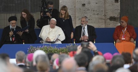 Papa: Nadali smo se da to više nećemo čuti, ali sad nam opet prijeti nuklearno oružje