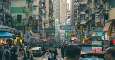 TREĆI MANDAT I PANIKA NA KINESKIM BURZAMA: Investitori bježe u panici 