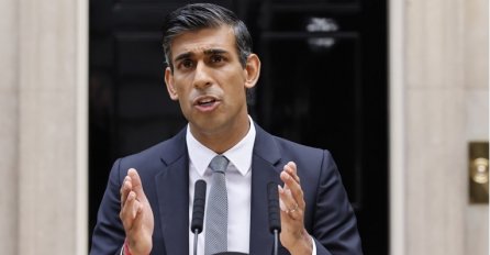 Sunak donio prvu odluku kao premijer Britanije, odgodio objavu financijskog plana