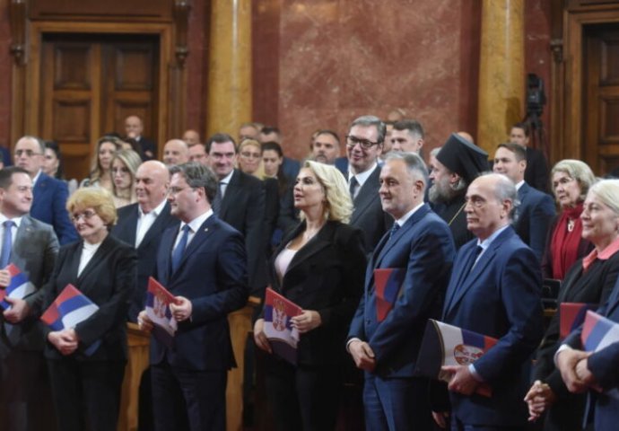 Izglasana nova Vlada Srbije, premijerka i ministri položili zakletvu