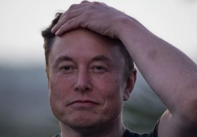 Elon Musk: Kako je najbogatija osoba na svijetu kupila Twitter