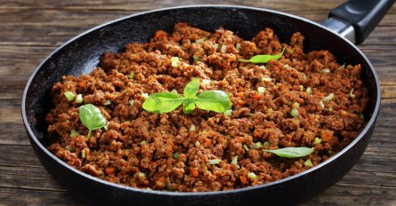 CIJELOG ŽIVOTA SMO MLJEVENO MESO SPREMALI NA POGREŠAN NAČIN: Kuharica otkrila trikove koji svako jelo dižu na viši nivo