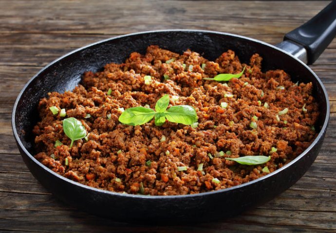 CIJELOG ŽIVOTA SMO MLJEVENO MESO SPREMALI NA POGREŠAN NAČIN: Kuharica otkrila trikove koji svako jelo dižu na viši nivo