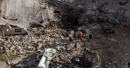 Ukrajinska vojska kaže da Rusi pojačavaju raketne napade na istoku