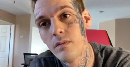 Pjevač se udavio u kadi, otkriveno šta je pronađeno pored njegovog tijela