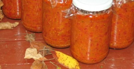 APSOLUTNO ĆE VAS ODUŠEVITI: Domaći recept za najbolji ajvar koji nikada ne razočara