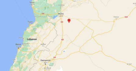 Izraelske snage raketirale veliku sirijsku zračnu bazu u pokrajini Homs koju koriste i ruske zračne snage, ubijeno je nejmanje dvoje sirijskih vojnika