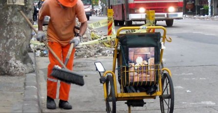 Sudo radio kao smetljar, sa ženom Samirom sakupljao ljekovito bilje oko Sarajeva kako bi školovao kćerke. Evo kako su im one uzvratile