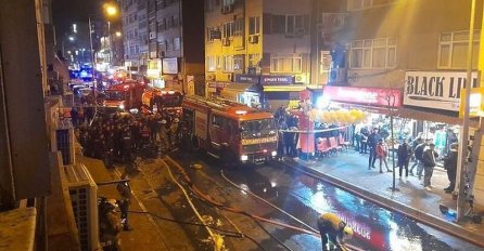 Sinoćnje eksplozije u Istanbulu posljedica zapaljenja automobila, uništena četiri vozila