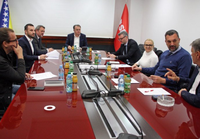 OVO APSOLUTNO SVE ZANIMA! Objavljen tekst Sporazuma Osmorke: Hitno provođenje Briselskog sporazuma