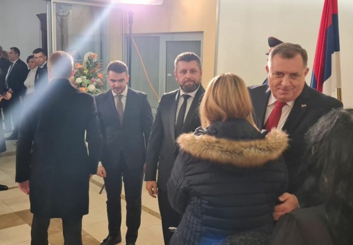 Dodik, Duraković i Pranjić dočekali zvanice na prijemu zbog preuzimanja dužnosti