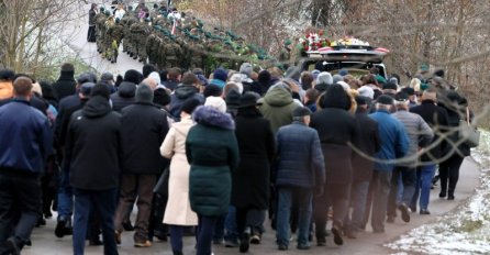 Tjedan dana od incidenta koji je mogao biti koban po svijet: Naglo buđenje Bidena na Baliju, instrukcije o tišini, prkos Zelenskog i njegovo javno kažnjavanje