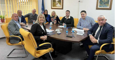 Crnadak: Poslanici PDP-a će djelovati jedinstveno, stvari ne idu dobro za SNSD