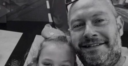 Dostavljač u Engleskoj radio 7 dana sedmično, ponekad 14 sati. Nađen mrtav za volanom