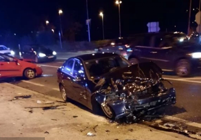 Saobraćajna nesreća kod Mostara: Povrijeđeno šest osoba