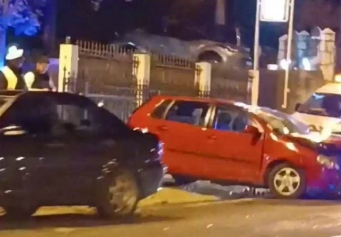 STRAVIČNA SAOBRAĆAJNA NESREĆA: U jednom od automobila bio i pjevač iz BiH, koji je povrijeđen