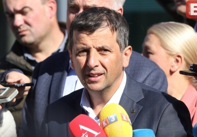 VUKANOVIĆ OTKRIVA: "Kako je Dodik postao mehkan i gdje je nestao strah od hodža koje arlauču"