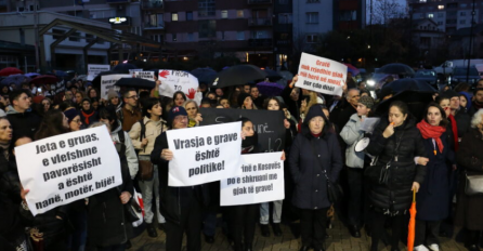 Žene na ulicama nakon ubistva trudnice, vatra ispred Vlade Kosova