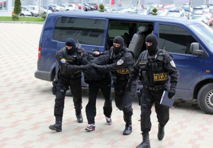 SIPA U AKCIJI "TRIK": Pretresli tri lokacije na području Sarajeva, uhapšena jedna osoba