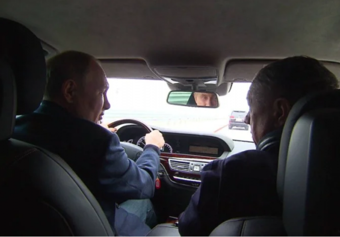 Putin se u Mercedesu prevezao preko Krimskog mosta, dva mjeseca nakon što je isti oštećen u sabotaži