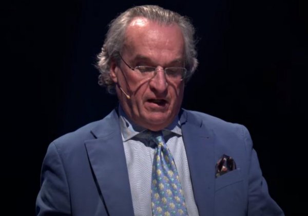 collage-maker-07-dec-2022-10-32-am