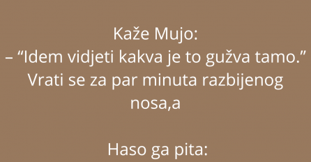 VIC: Prolaze Mujo i Haso pored kafića