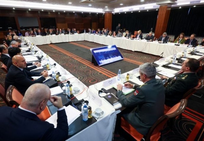 Vijeće za provedbu mira u BiH pozvalo vlast RS da prestane ugrožavati državu