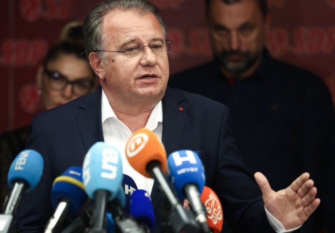SDP odlučuje s kime će u vlast: Oči javnosti usmjerene ka Nerminu Nikšiću