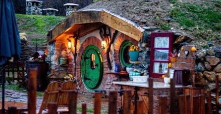 NOVA TURISTIČKA ATRAKCIJA U SRCU BOSNE: Nezaboravan odmor u "hobitskim kućicama"...