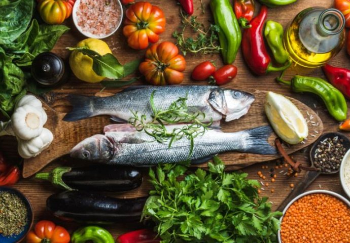 ZELENA PREHRANA S KOJOM ĆETE BITI FIT: Nestat će vam trbuščić, a mast se topi brže nego na dijeti