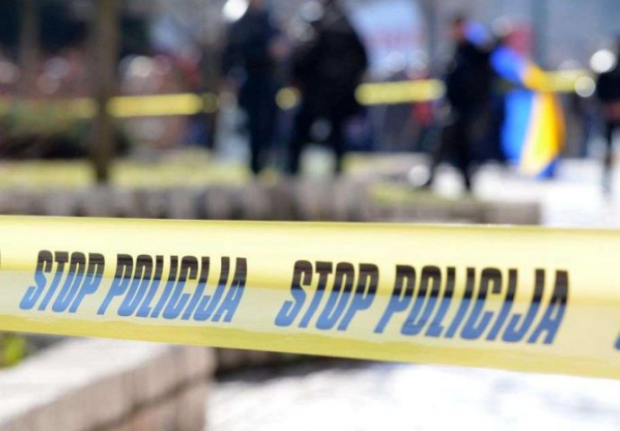 Imao tešku saobraćajnu nesreću, izašao iz automobila i tražio pomoć: Nakon toga preminuo