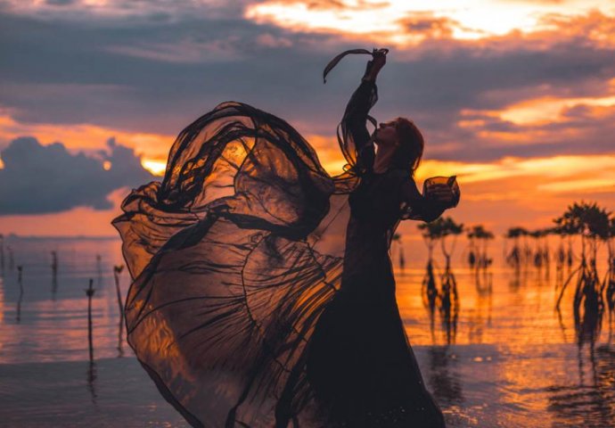 U PRVOM SLOVU VAŠEG IMENA ZAPISAN JE KOD SUDBINE: Saznajte šta otkriva o vašoj osobnosti i budućnosti