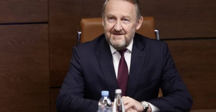 KAO GROM IZ VEDRA NEBA! “SDA neće ništa blokirati, neka ‘Osmorka’ kaže šta su obećali SNSD-u i HDZ-u”