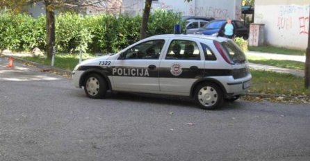 Prijavljeno u Mostaru: Radnik brze pošte ušao u pekaru, lopovi iz vozila odnijeli novac