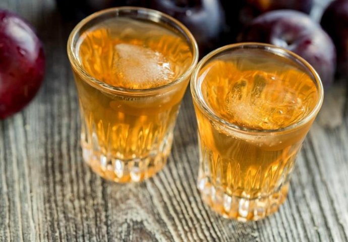 "AKO SE MUČITE SA KILAŽOM, MORATE DA ZNATE DA SU OVA PIĆA ČISTE KALORIJE": Odličan savjet nutricioniste Lazara Mitrića