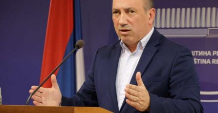 Crnadak odgovorio Kovačeviću: Poput seoskih varalica, SNSD jeftino vara narod