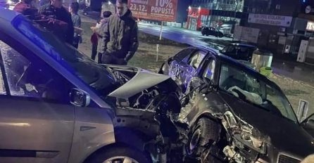 Teška saobraćajna nesreća u Živinicama, ima povrijeđenih