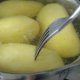 U vodu u kojoj se kuha krompir dodajte 1 sastojak: Brže će biti gotov i neće se raspasti ili postati