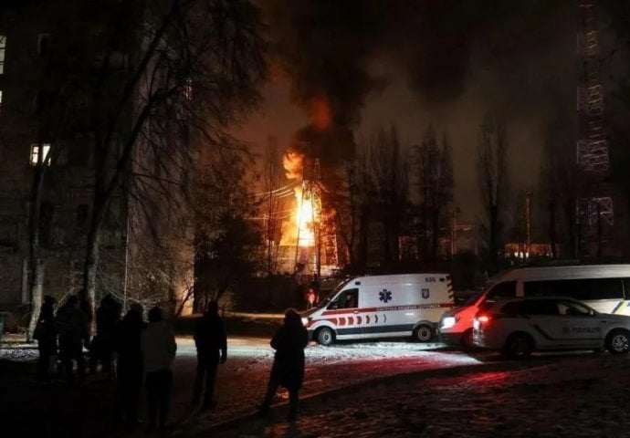 (VIDEO) Kijev pod žestokim napadom dronova, eksplozije odjekuju u centru grada