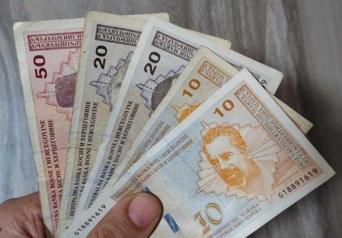 U bh. gradu se dijeli penzionerima po 60 KM: "Ove politike biće nastavljene i u narednoj godini"