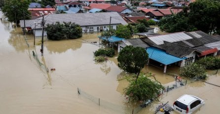 Poplave u Maleziji: Desetine hiljada evakuisano, najmanje dvije osobe poginule