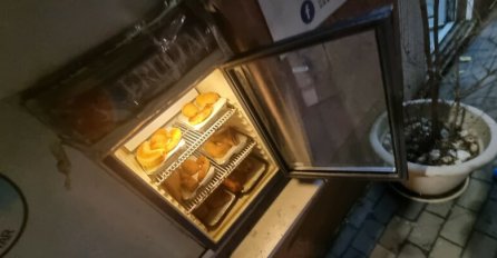 I OVO JE BiH: U ovom bh. gradu postavljen frižider s gotovim obrocima za gladne