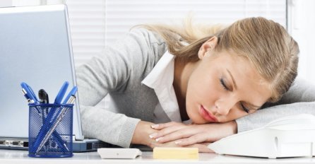 DA LI SE STALNO OSJEĆATE UMORNO: Ove namirnice su glavni krivac za to. Izbijegavajte ih koliko možete