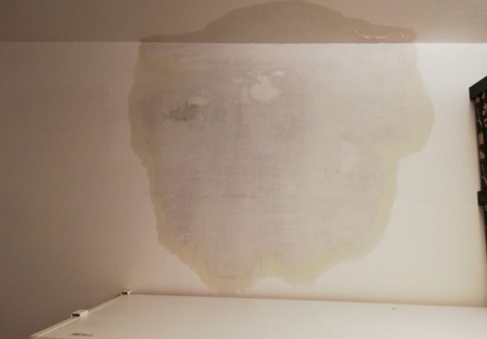 ZABORAVITE NA KREČENJE: Postoji DOMAĆA SMJESA koja efikasno uklanja FLEKE SA ZIDOVA 