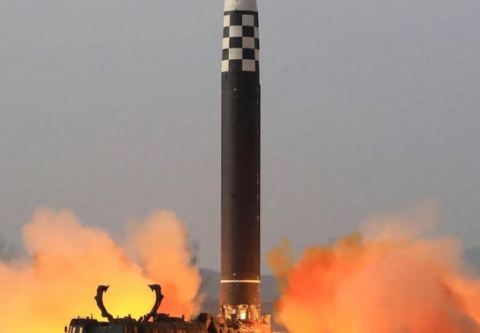 Sjeverna Koreja ponovo ispalila balističke rakete prema moru