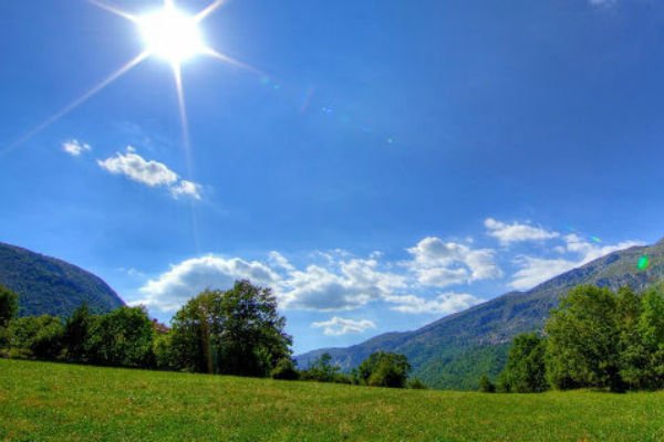 METEOROLOZI NAJAVILI TEMPERATURE DO 36°C: Pogledajte šta nas čeka DO UTORKA