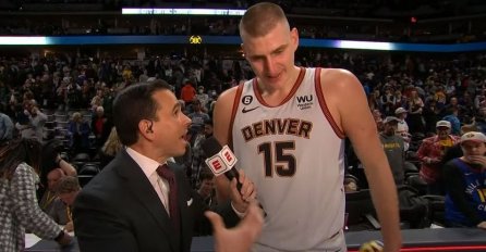 NOVINAR NAKON MEČA JOKIĆU ČESTITAO BOŽIĆ: Pogledajte njegovu reakciju (VIDEO)