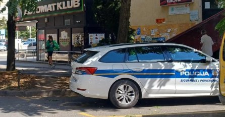 Skakao po automobilila bježeći nakon krađe, građani ga "uhapsili" i sačekali policiju